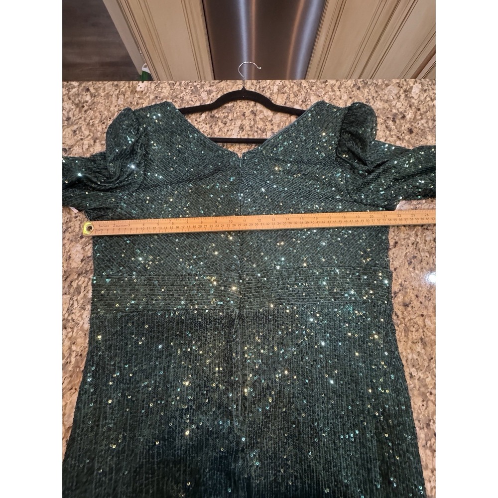 Xscape Long Sleeve Long V-Neck All Over Sequin Gown Hunter Size 18W - Picture 7 of 12